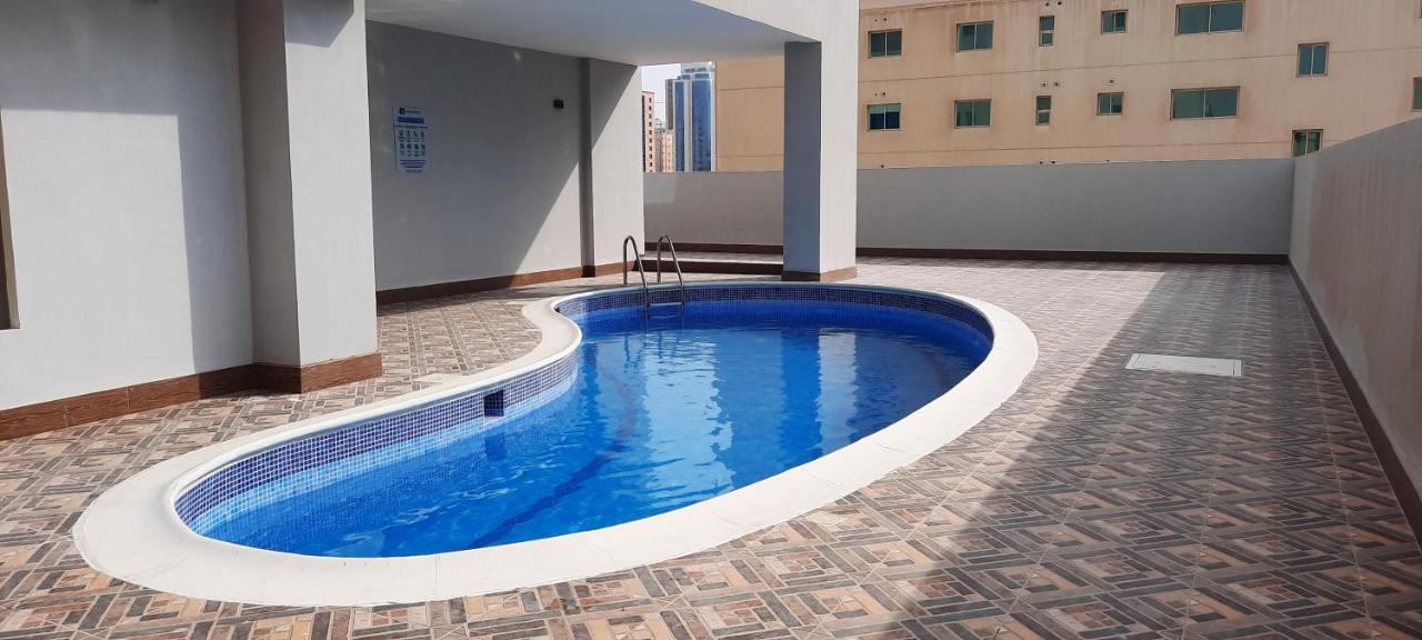 Sirius Tower Aparthotel Manama Exterior foto