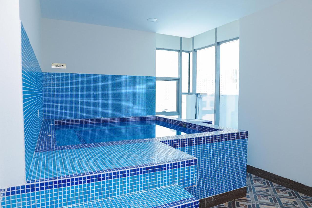 Sirius Tower Aparthotel Manama Exterior foto