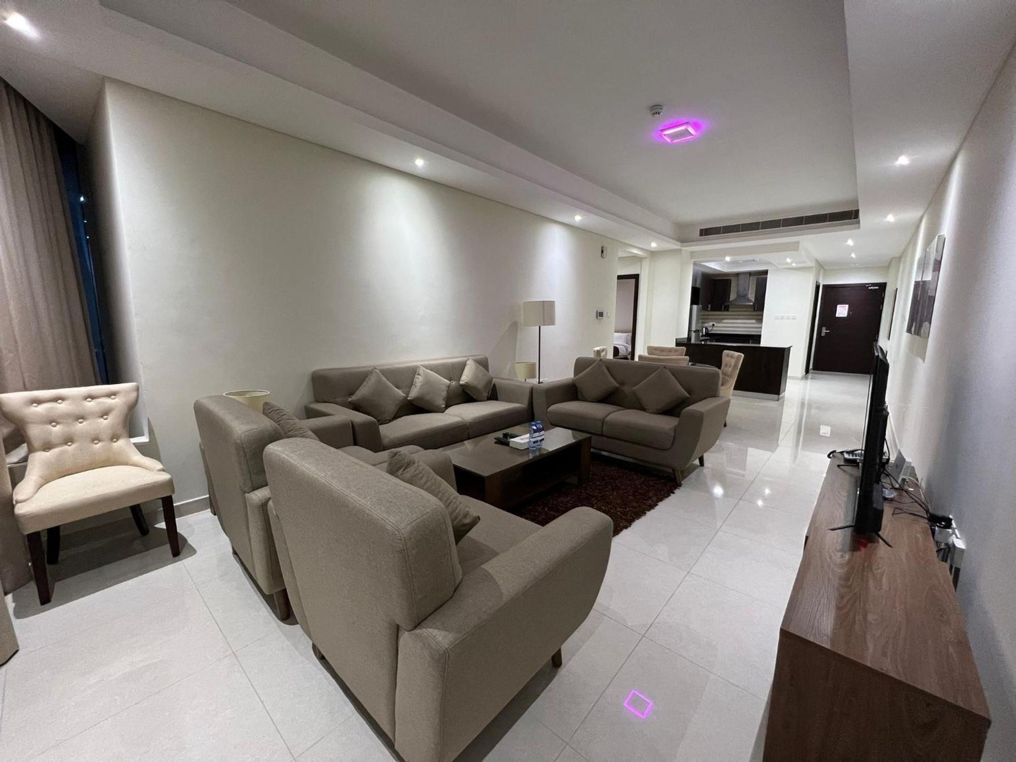 Sirius Tower Aparthotel Manama Exterior foto