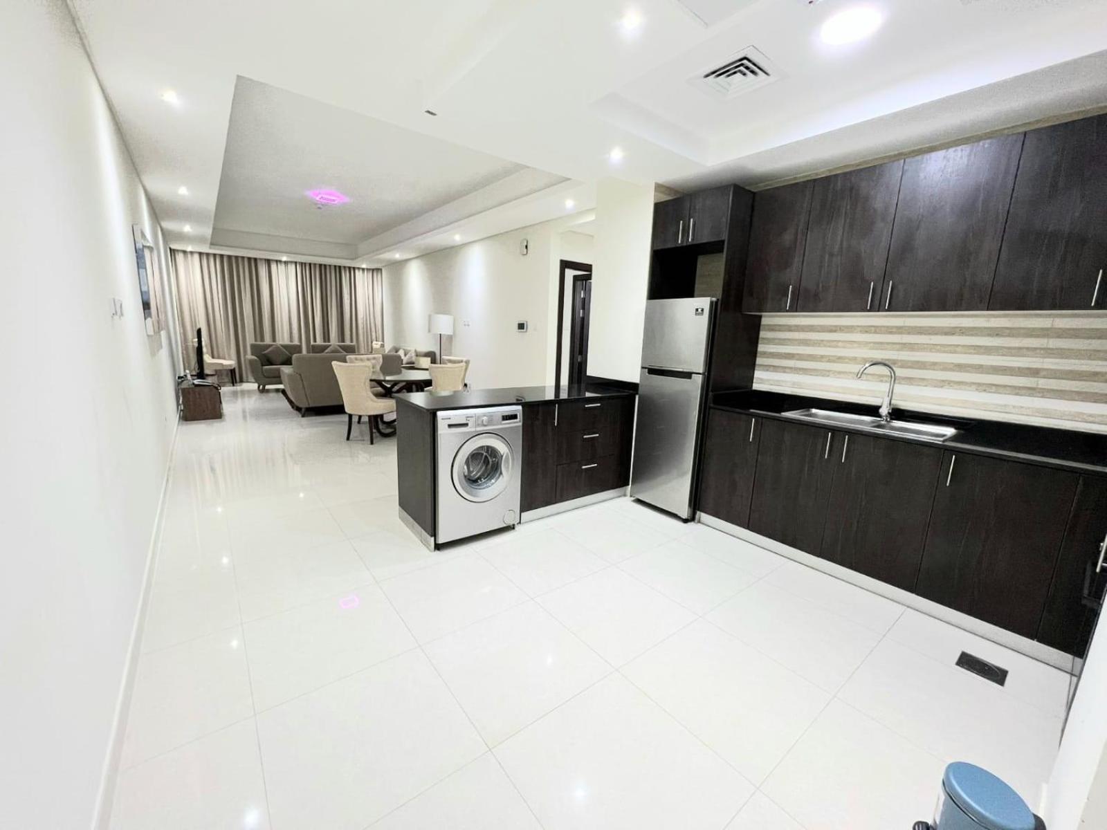 Sirius Tower Aparthotel Manama Exterior foto
